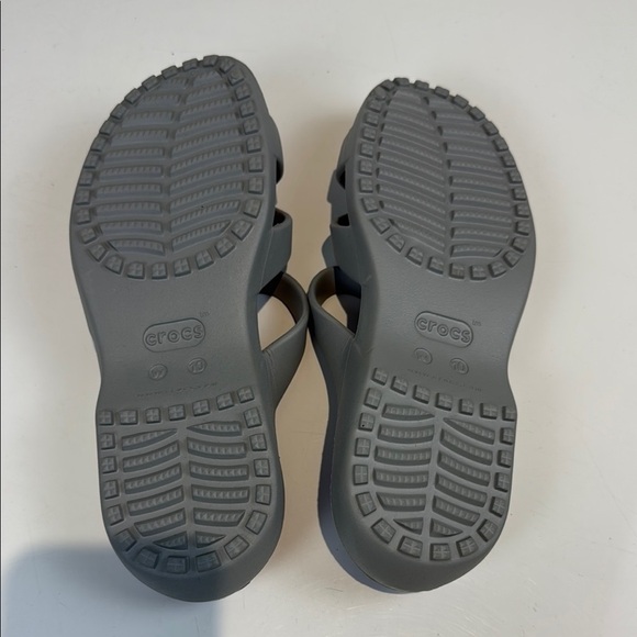 CROCS Purple and Gray Sandals with Figure-Eight Straps - Picture 4 of 4